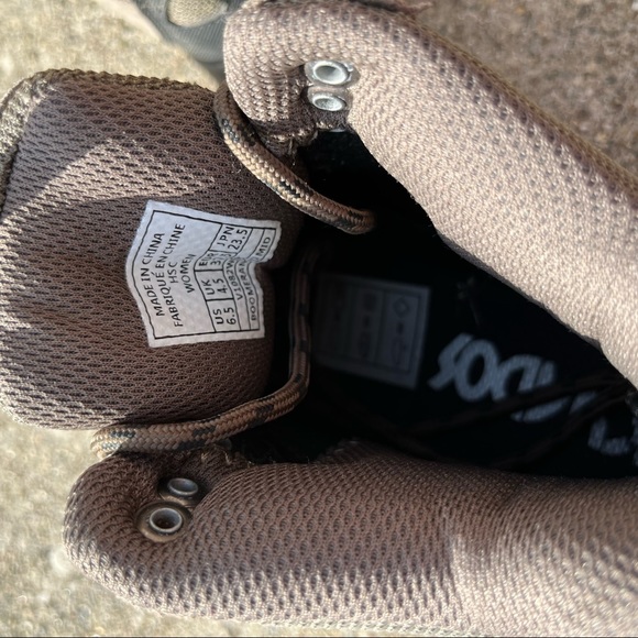 Nevados Hiking Boots - Picture 5 of 5